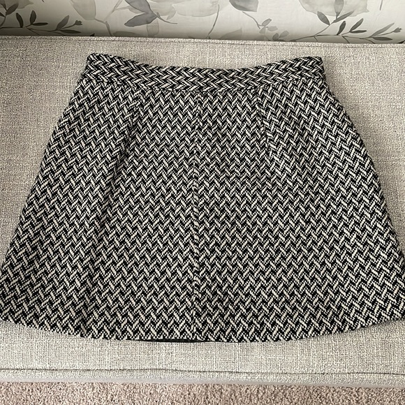 Women’s mini skirt with pockets - Picture 4 of 4